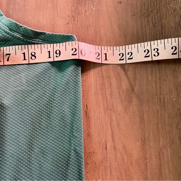 Lululemon Essential Tank *Train In Teal Lagoon Size 12 Racerback Gym Yoga - Picture 10 of 12